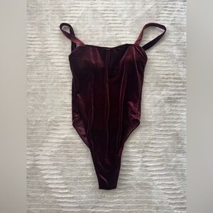 Good American Burgundy Velvet Bodysuit Size 2